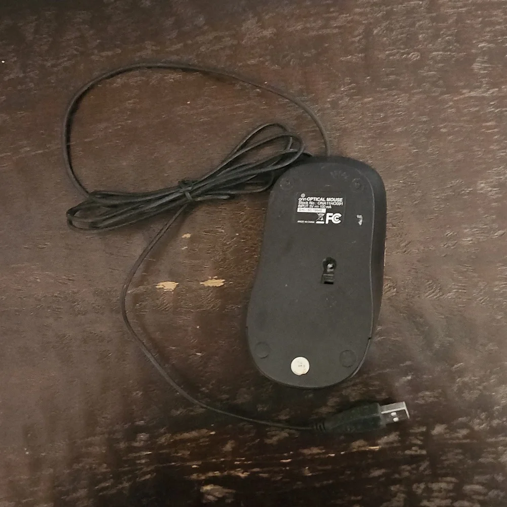 Computer Mouse - Corded - Generic - Picture 3 of 5